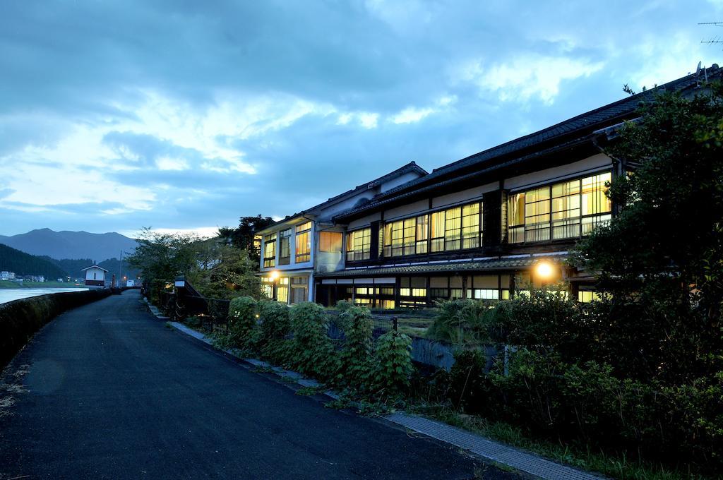 Hitoyoshi Ryokan Bagian luar foto