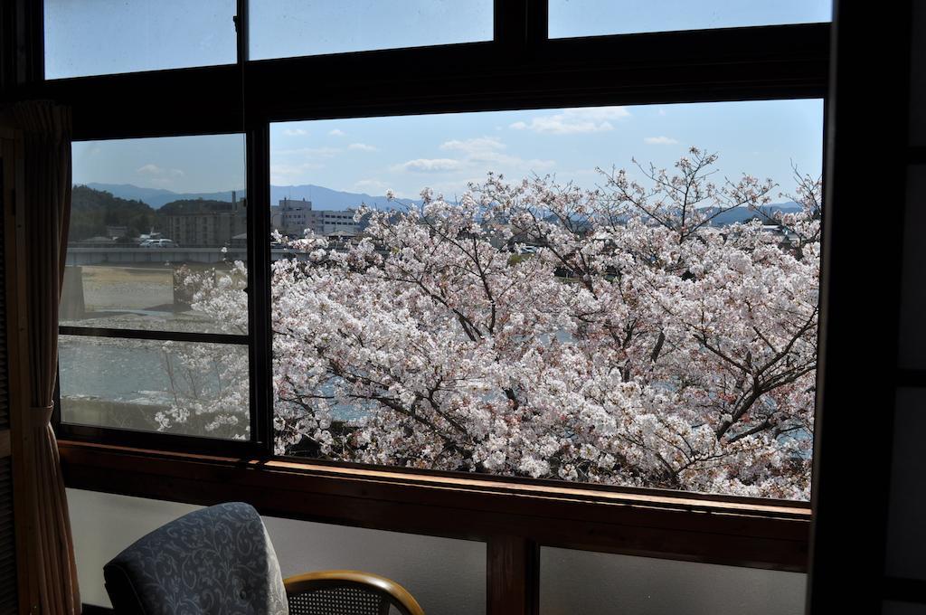 Hitoyoshi Ryokan Bagian luar foto